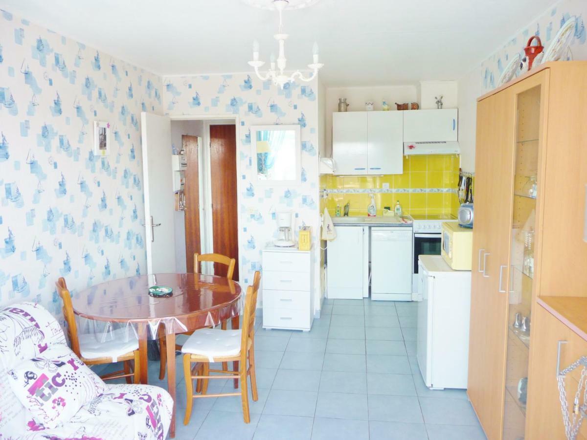 Appartement CAP HORN ensoleillé face port à Courseulles-sur-Mer Extérieur photo